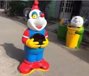 Thùng rác composite hình chuột Mickey thumb